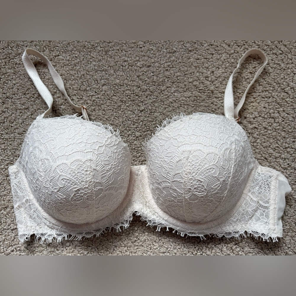 VICTORIAS SECRET Dream Angels Demi Bra